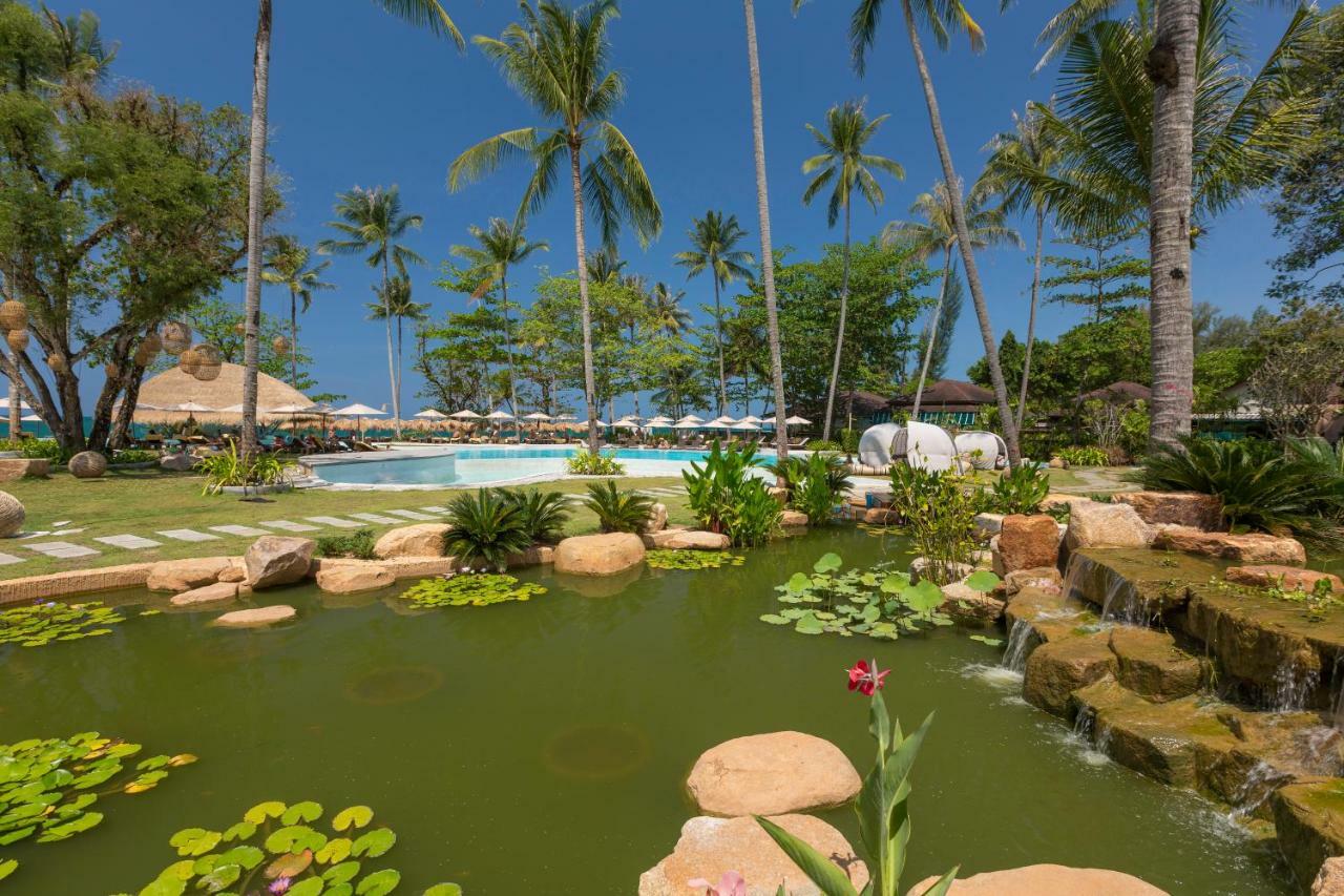 Eden Beach Khaolak Resort And Spa A Lopesan Collection Hotel - Sha Extra Plus Као-Лак Екстер'єр фото The resort's swimming pool